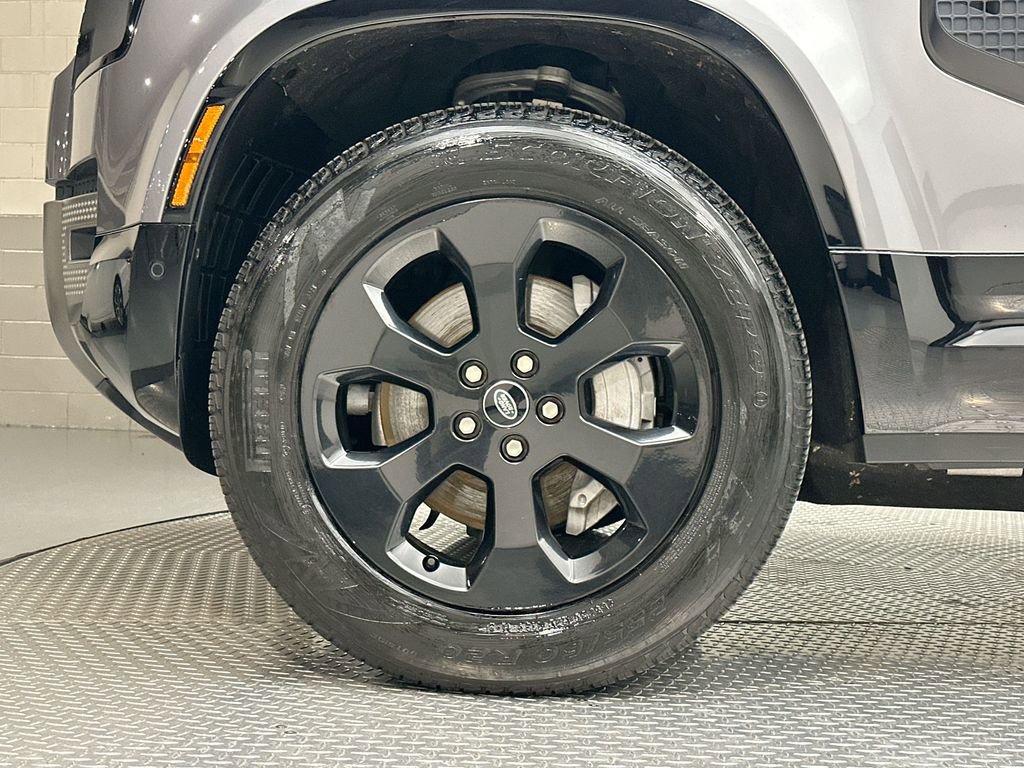 Used 2022 Land Rover Defender 110 X-Dynamic SE image 17