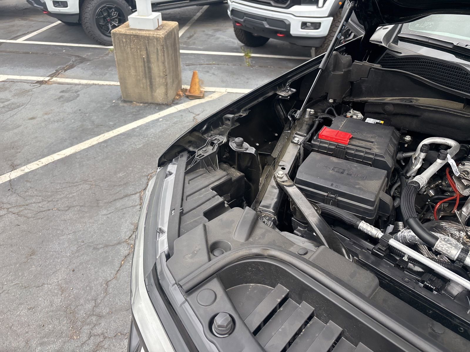 Used 2025 Chevrolet Silverado 1500 ZR2 w/ Technology Package image 29