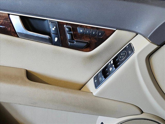 Used 2013 Mercedes-Benz C 250 Sedan image 7