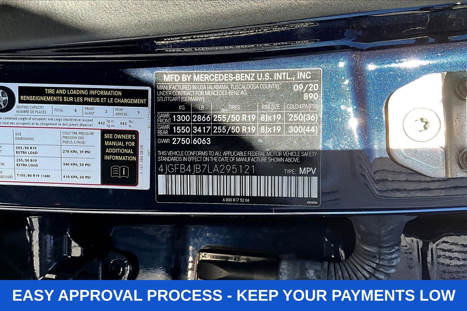 Used 2020 Mercedes-Benz GLE 350 w/ Premium Package image 24