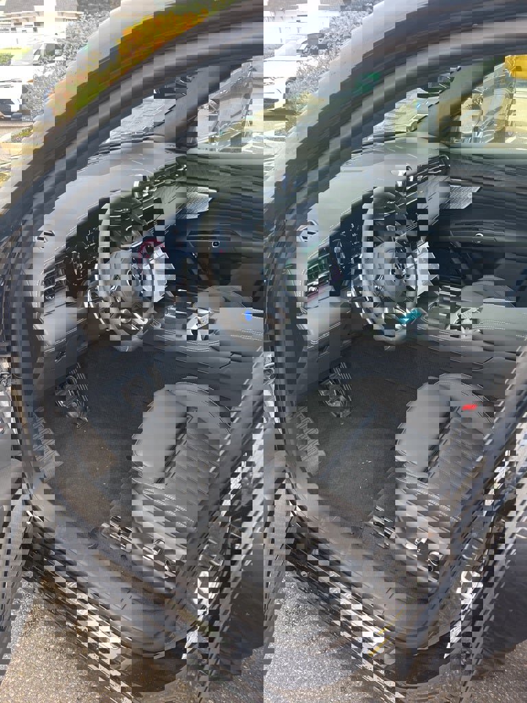 New 2025 Maserati Grecale GT image 12