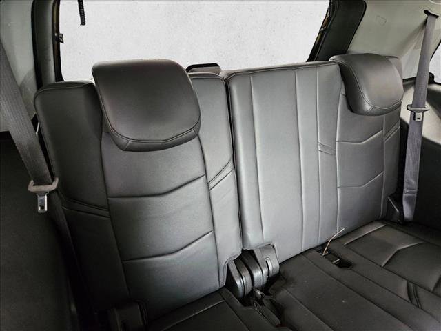 Used 2019 Cadillac Escalade Premium Luxury RWD image 17