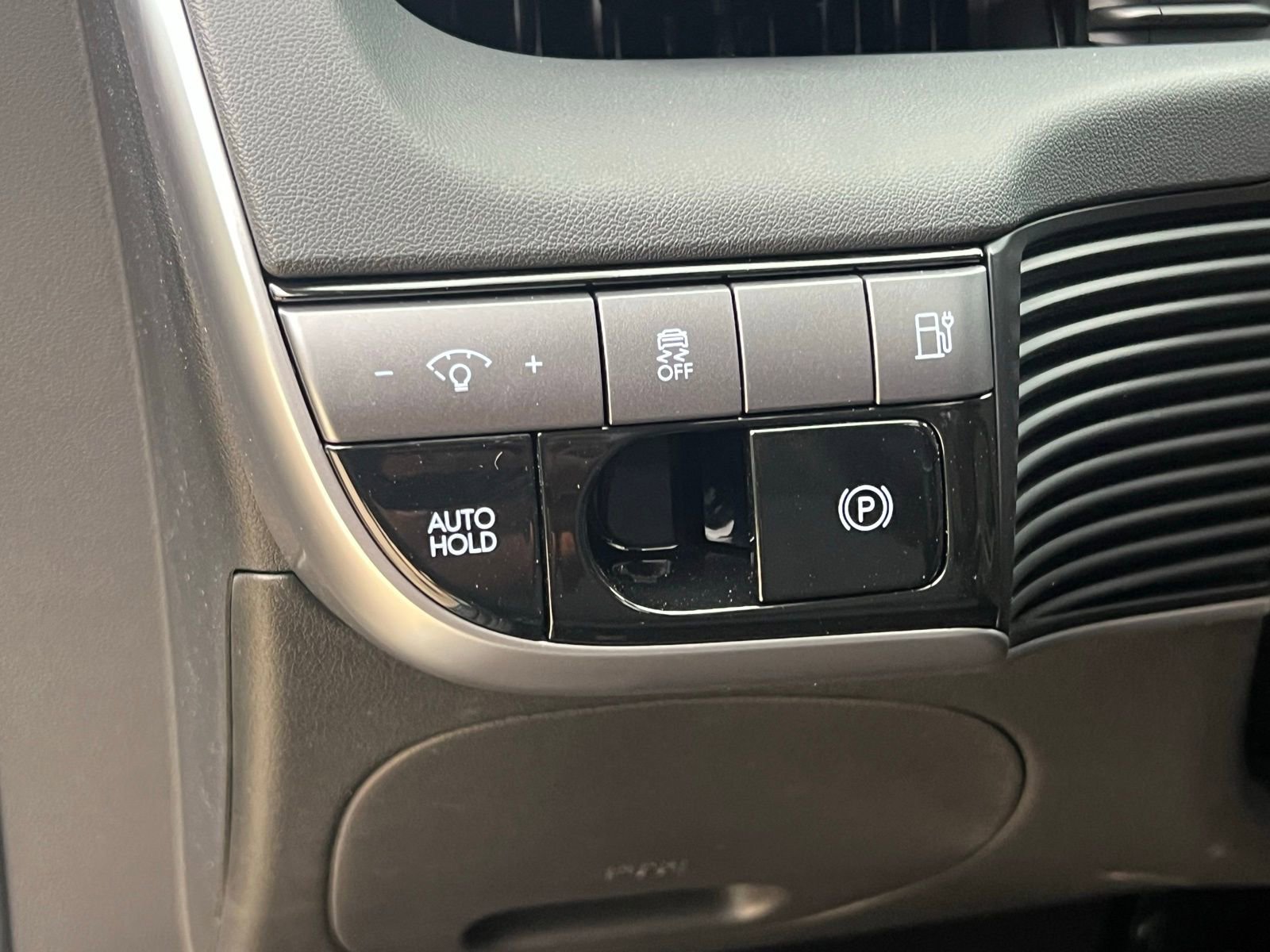 Used 2026 Hyundai Ioniq 5 SE RWD image 24