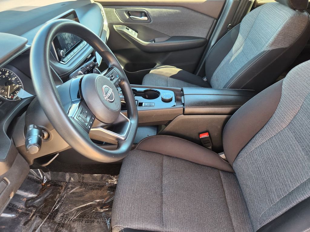 Used 2023 Nissan Rogue SV AWD/4WD image 4