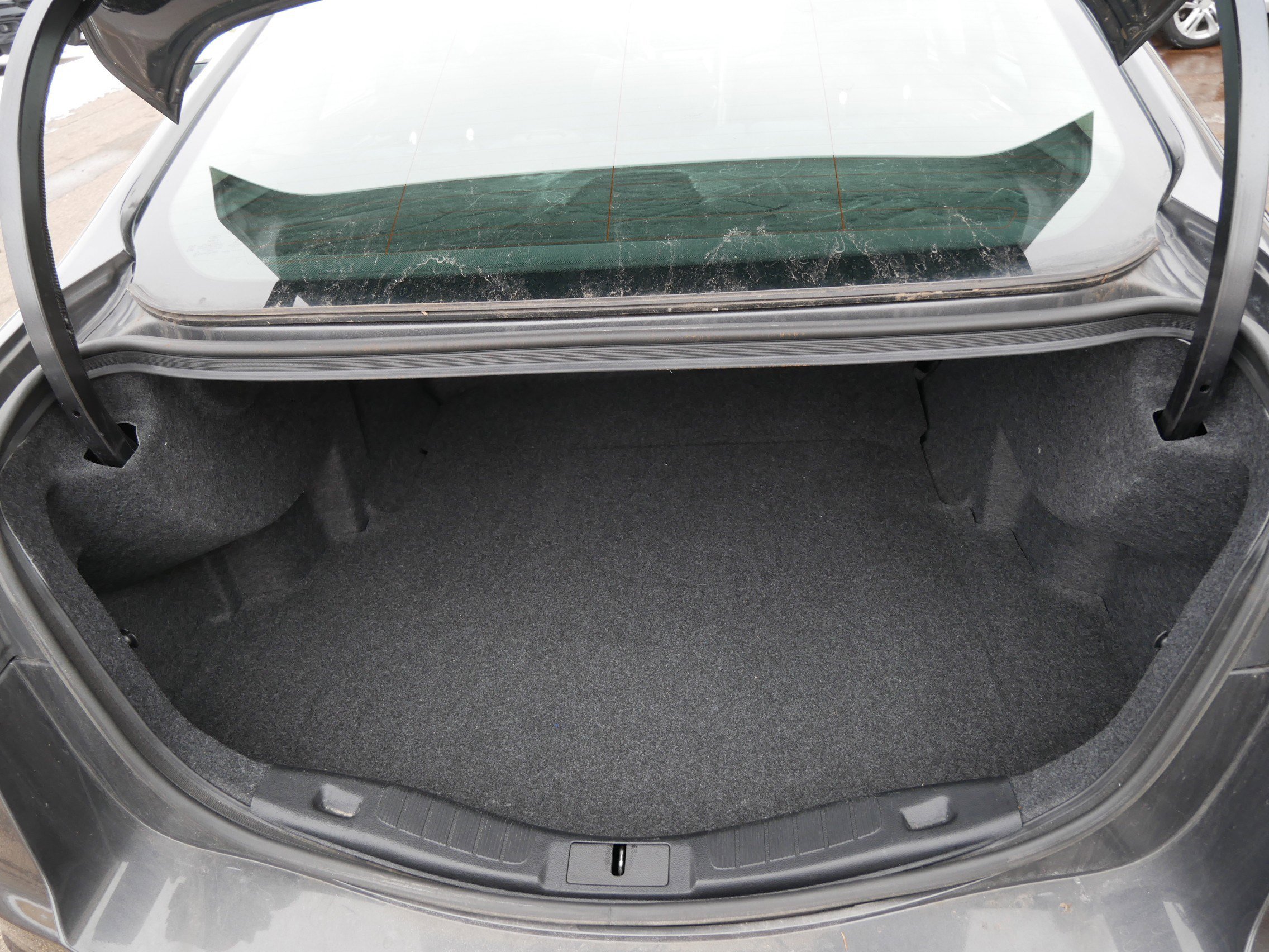 Used 2020 Ford Fusion SE image 19