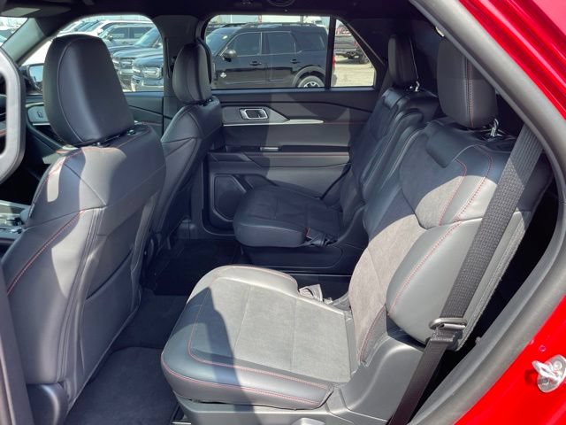 Used 2026 Ford Explorer ST AWD/4WD image 24