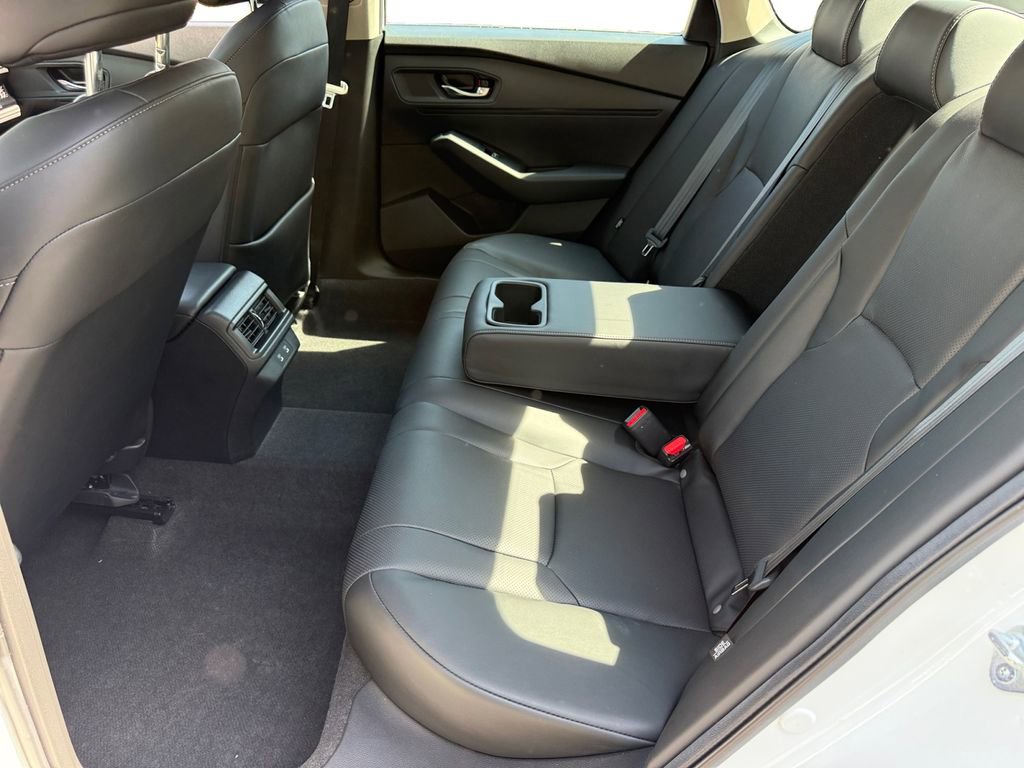 Used 2023 Honda Accord EX-L image 13