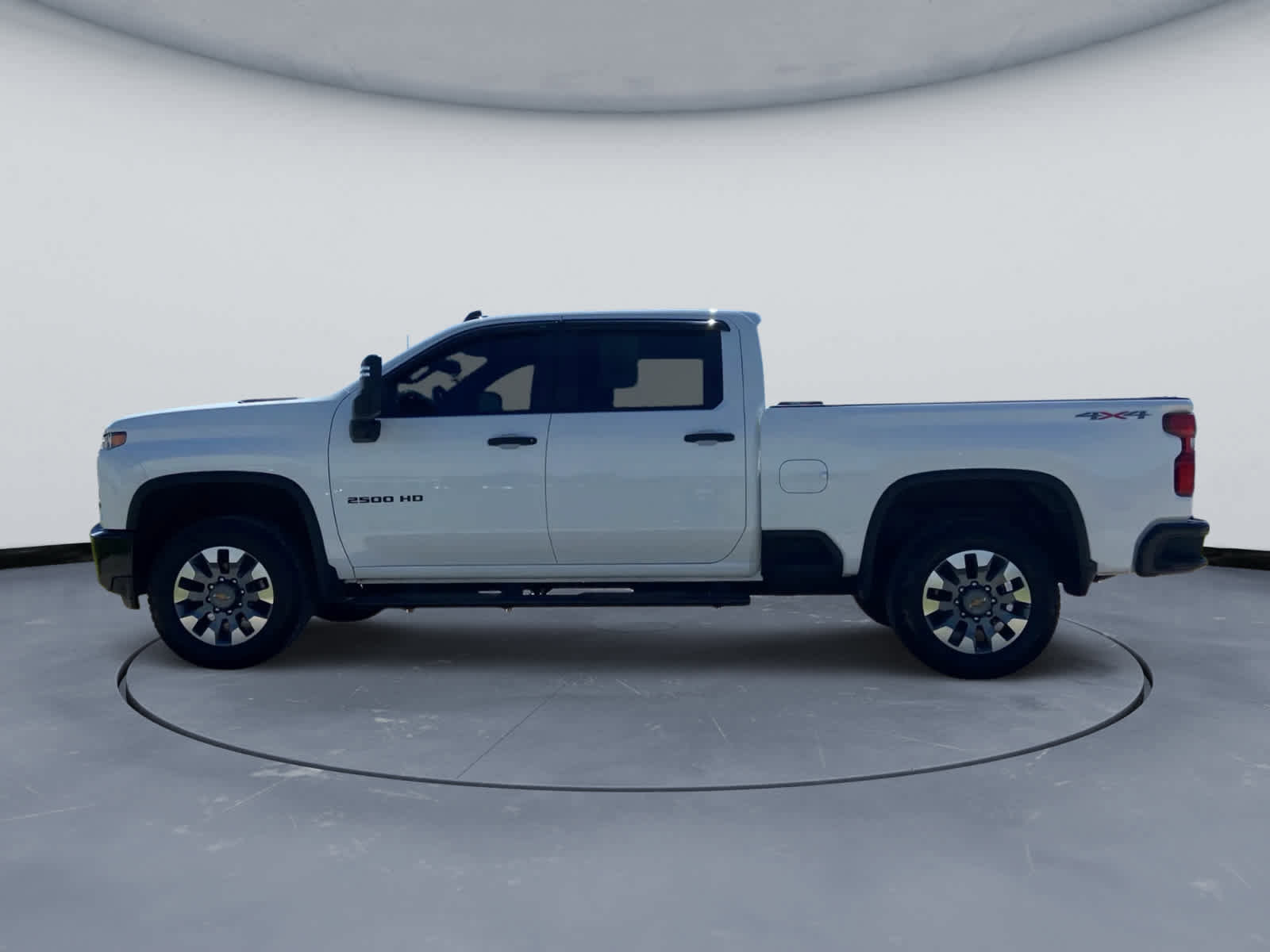 Used 2023 Chevrolet Silverado 2500 Custom w/ Custom Value Package AWD/4WD image 10