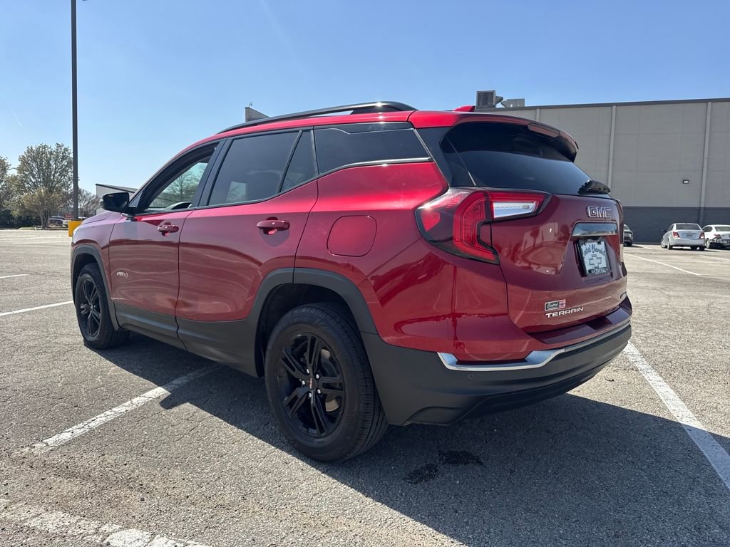 Used 2024 GMC Terrain AT4 image 4
