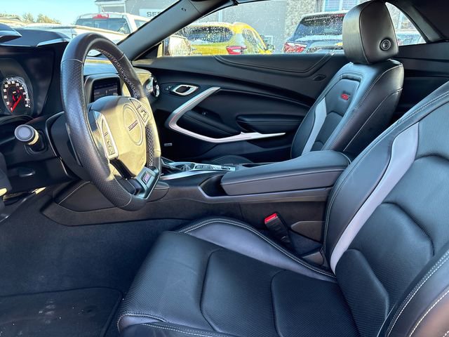 Used 2021 Chevrolet Camaro SS image 29