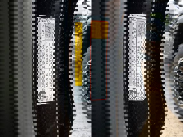 New 2026 GMC Canyon AT4 image 32