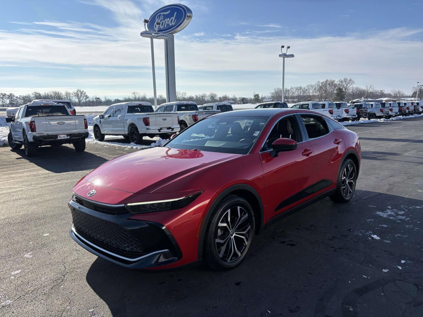 Used 2024 Toyota Crown Limited image 4