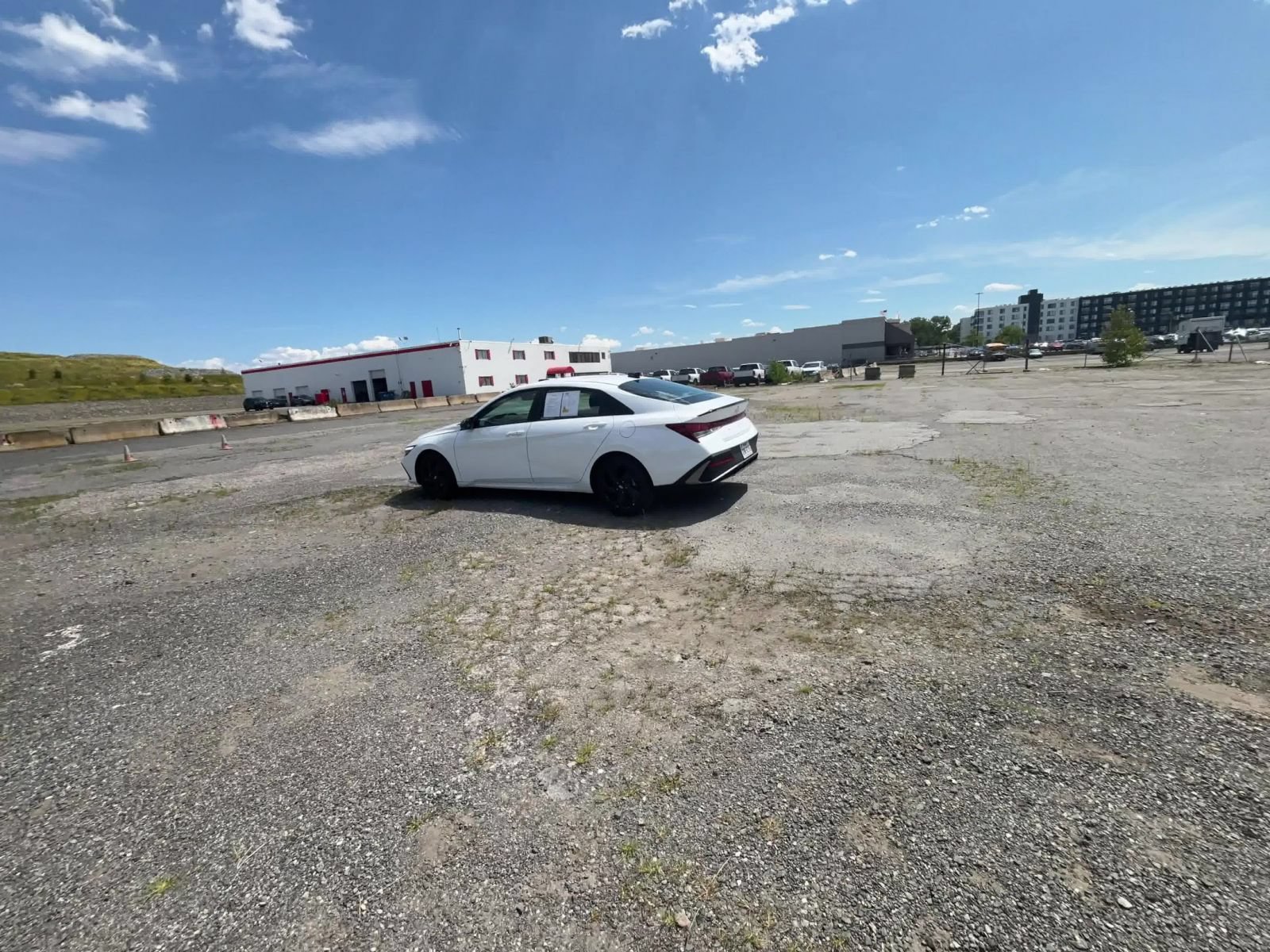 Used 2026 Hyundai Elantra Sport FWD image 14