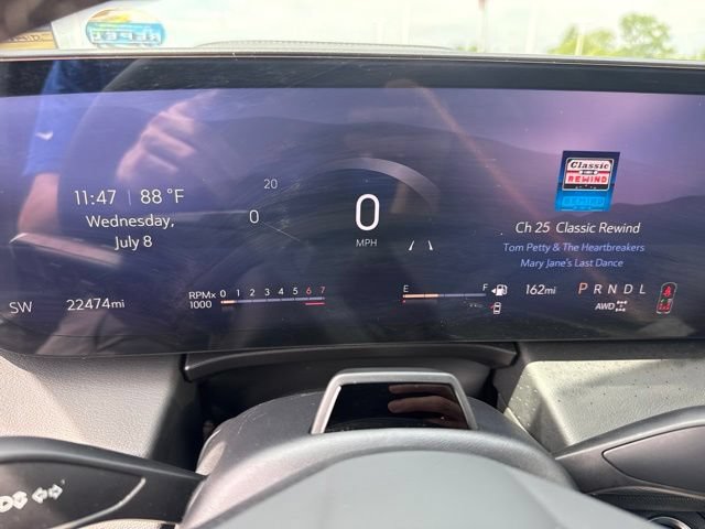 Used 2025 Buick Enclave Avenir w/ Super Cruise Package AWD/4WD image 24