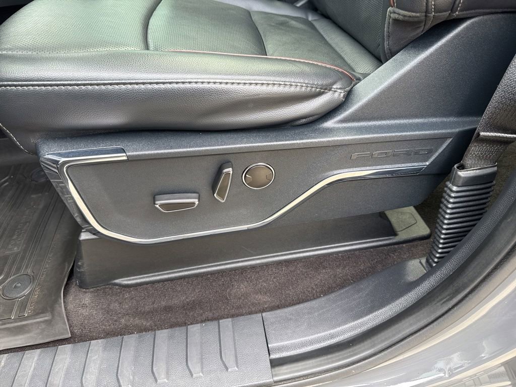 Used 2021 Ford F150 Lariat w/ Equipment Group 502A High image 4