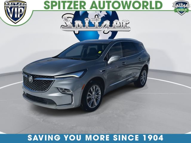 Used 2023 Buick Enclave Avenir w/ Avenir Technology Package image 4