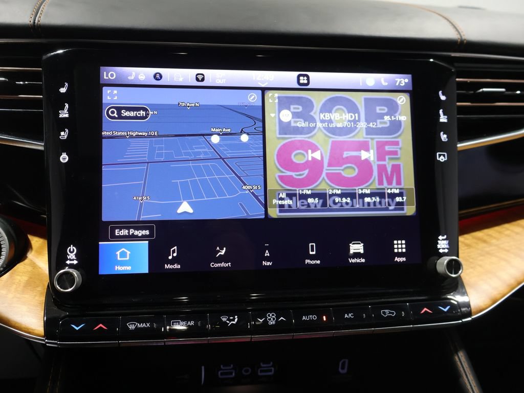 Used 2022 Jeep Grand Wagoneer Series III AWD/4WD image 26