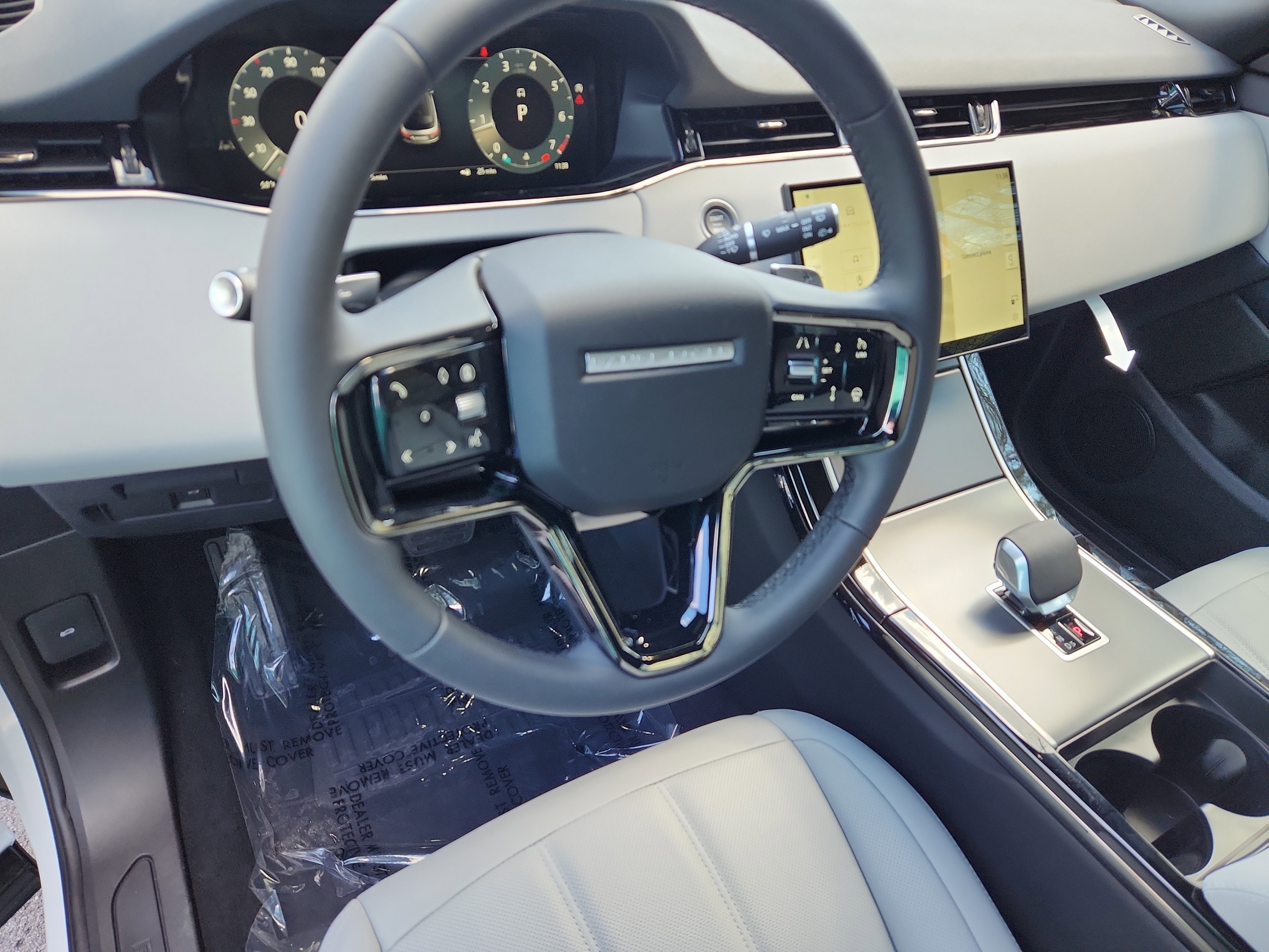 Certified 2026 Land Rover Range Rover Evoque S image 15