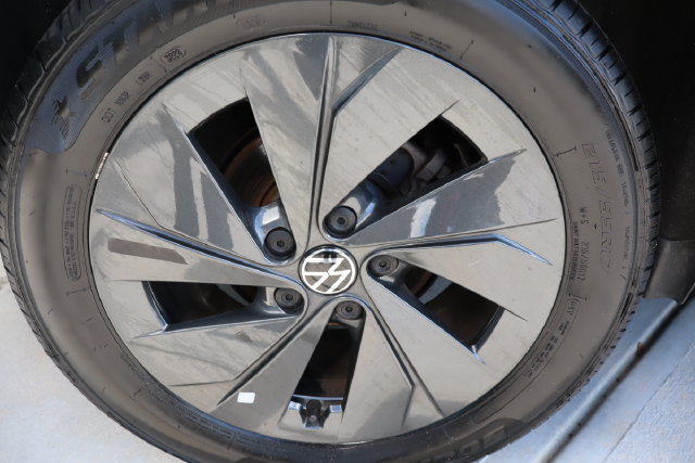 Used 2025 Volkswagen Taos S FWD image 43