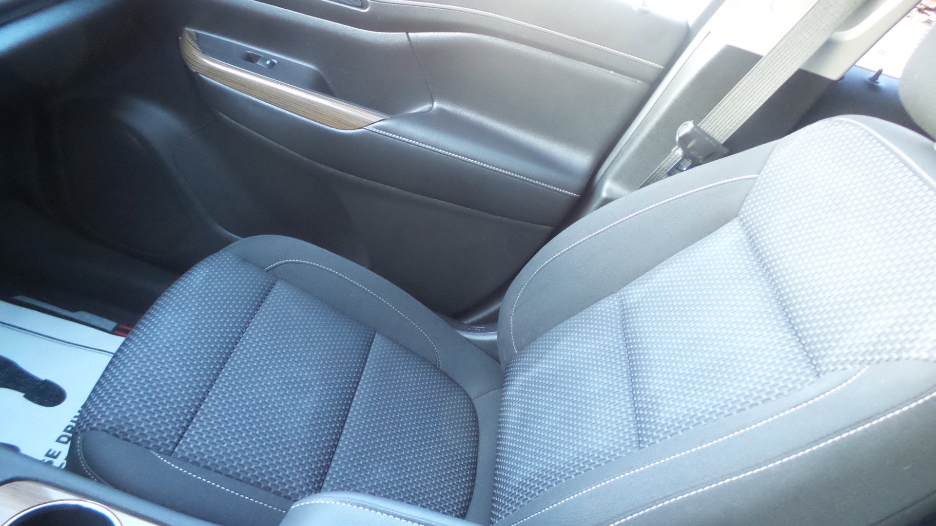 Used 2021 GMC Acadia SLE w/ Driver Convenience Package AWD/4WD image 21