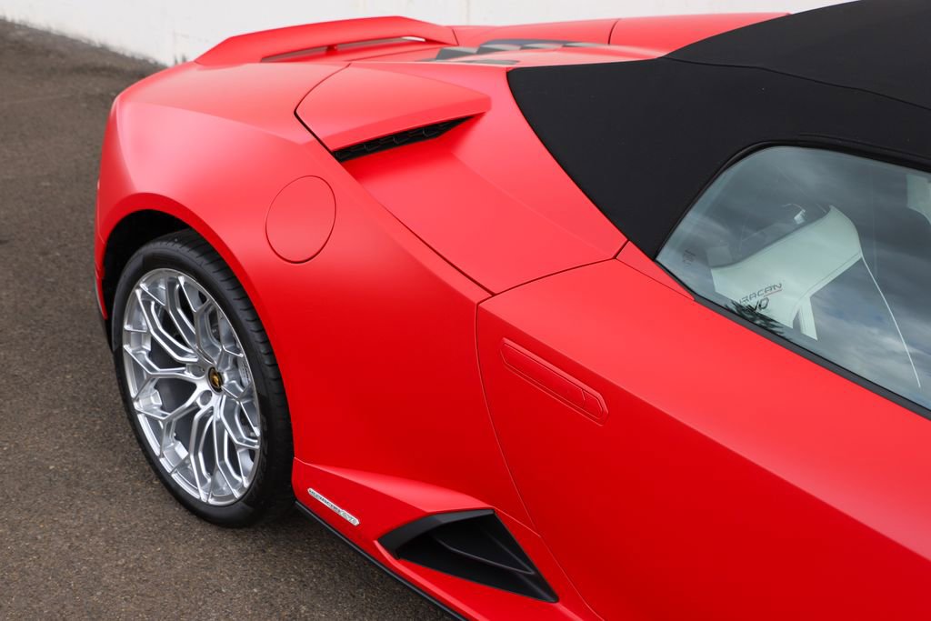 Used 2024 Lamborghini Huracan EVO AWD/4WD image 33
