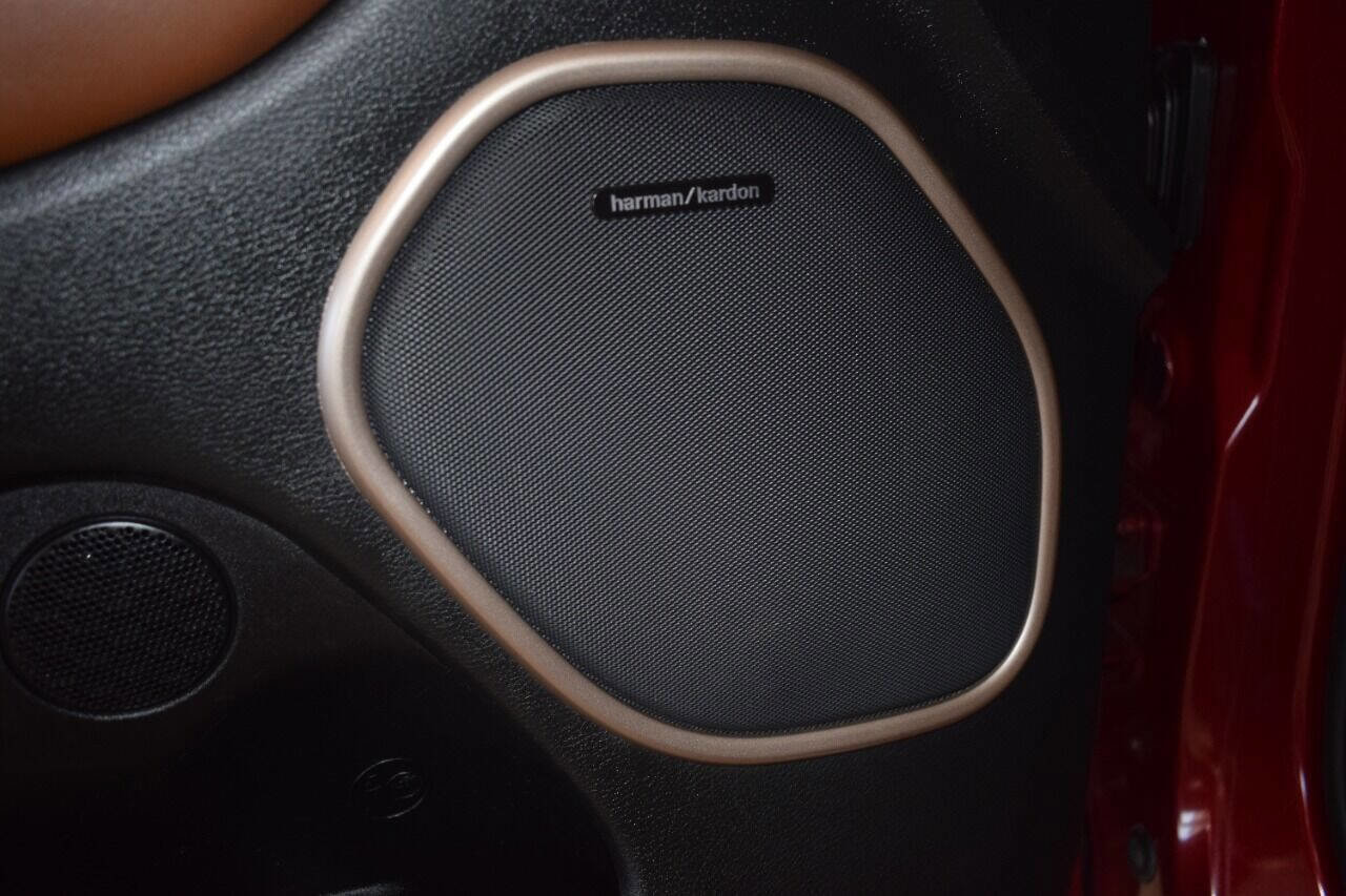 Used 2015 Jeep Grand Cherokee Summit w/ Platinum Series Group image 35