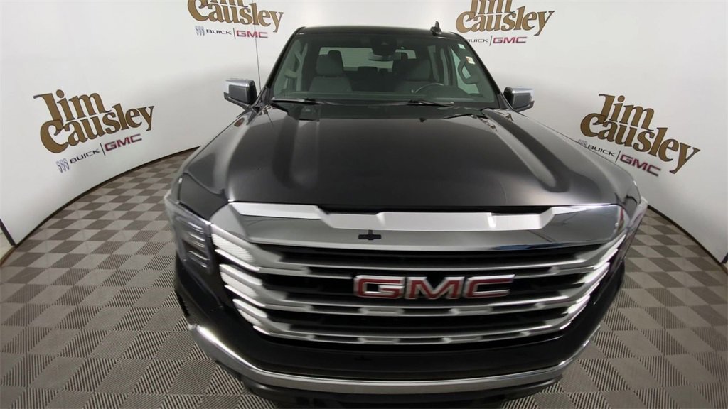Used 2023 GMC Sierra 1500 SLE image 3