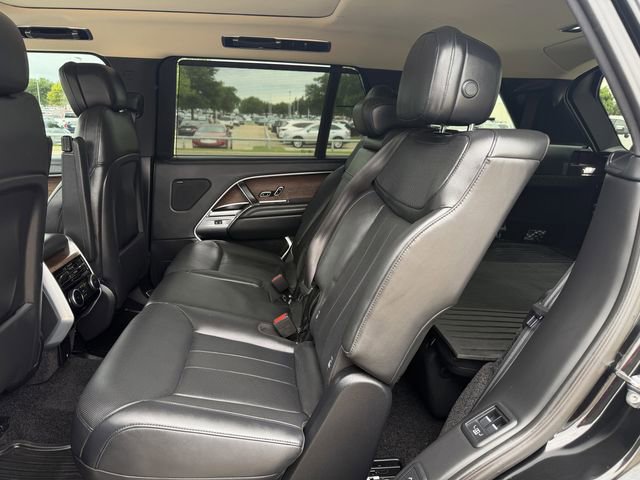 Used 2024 Land Rover Range Rover Long Wheelbase SE AWD/4WD image 28