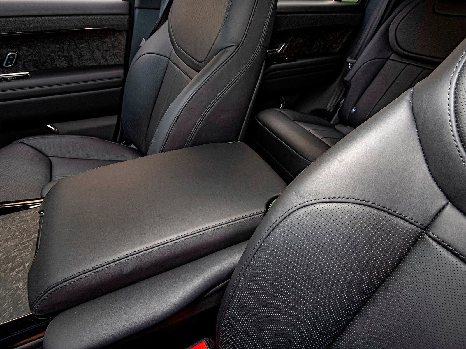 New 2025 Land Rover Range Rover Sport Dynamic SE image 31