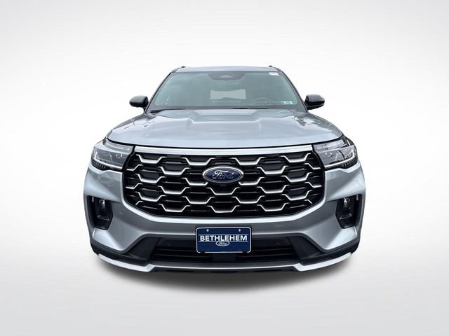 Used 2025 Ford Explorer Platinum w/ Ultimate Package AWD/4WD image 8