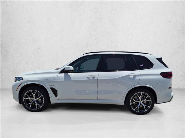 New 2026 BMW X5 xDrive50e w/ M Sport Package AWD/4WD image 5