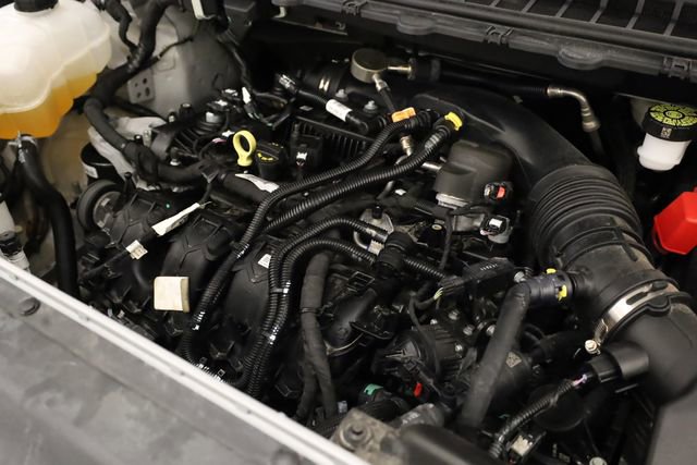 Used 2024 Ford Edge SEL image 11