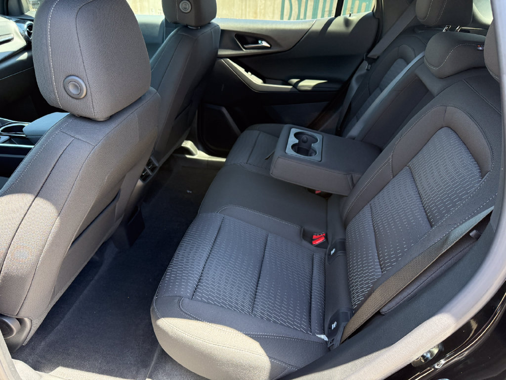 New 2027 Chevrolet Equinox LT AWD/4WD image 10