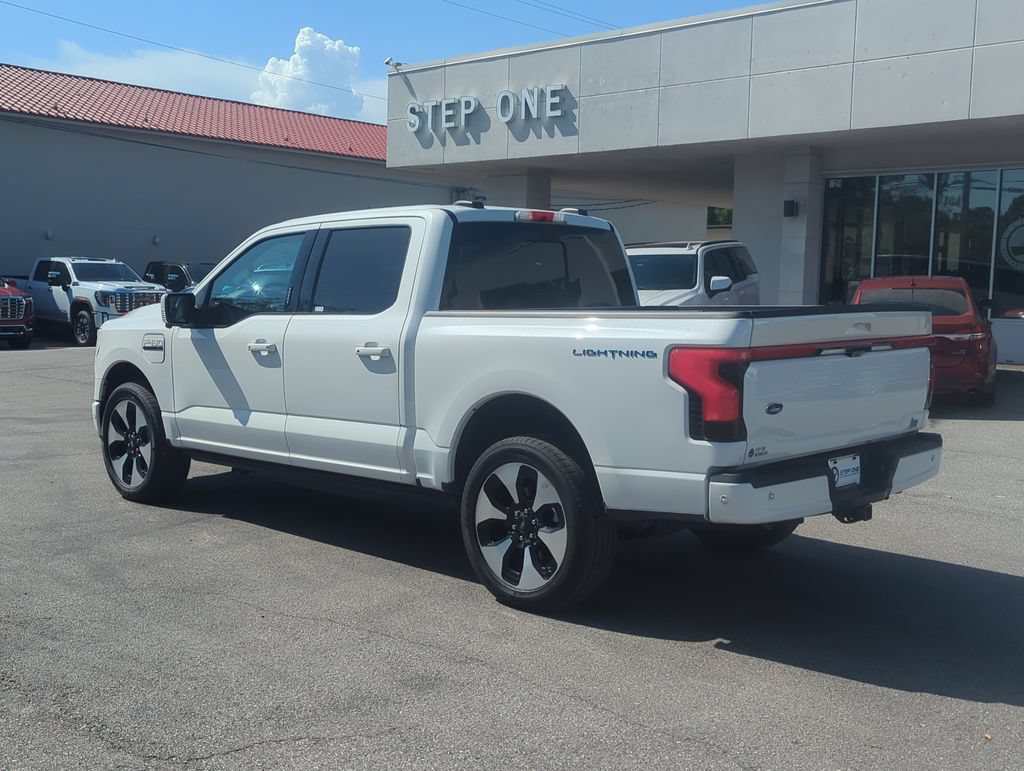 Used 2023 Ford F150 Lightning Platinum AWD/4WD image 4