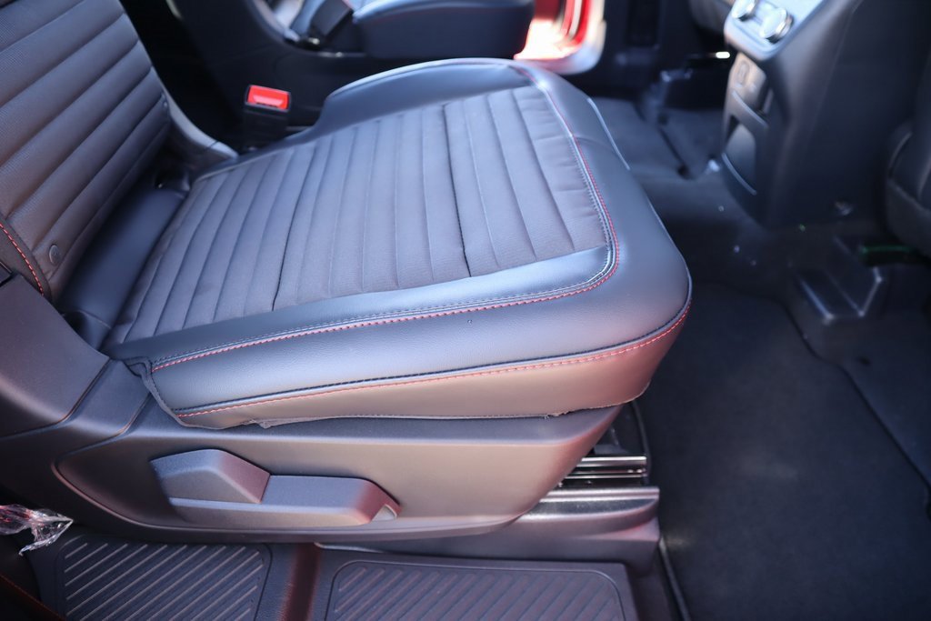 New 2026 Ford Explorer ST-Line w/ ST-Line Street Pack image 17