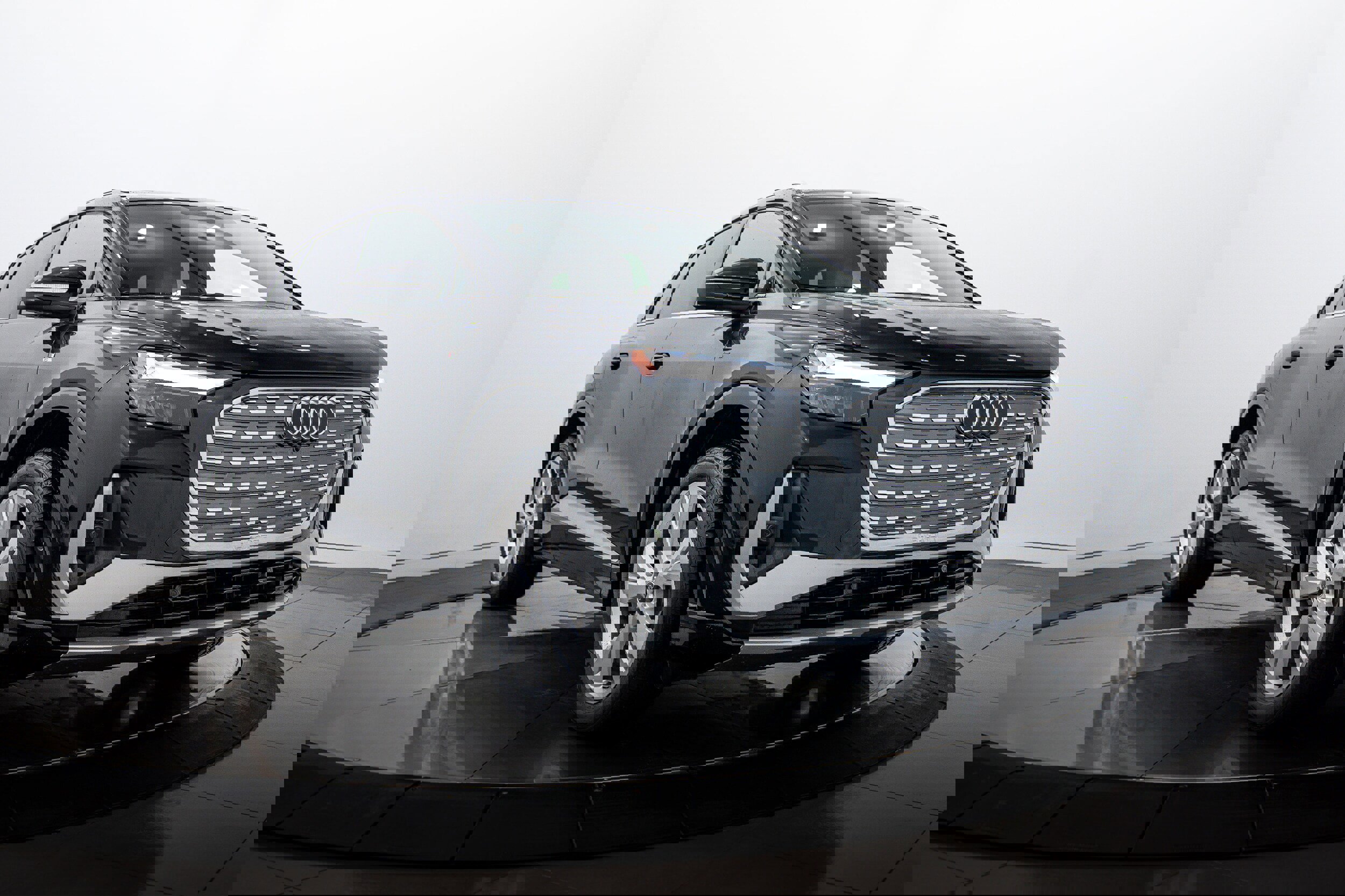 Certified 2023 Audi Q4 e-tron Premium Plus image 2