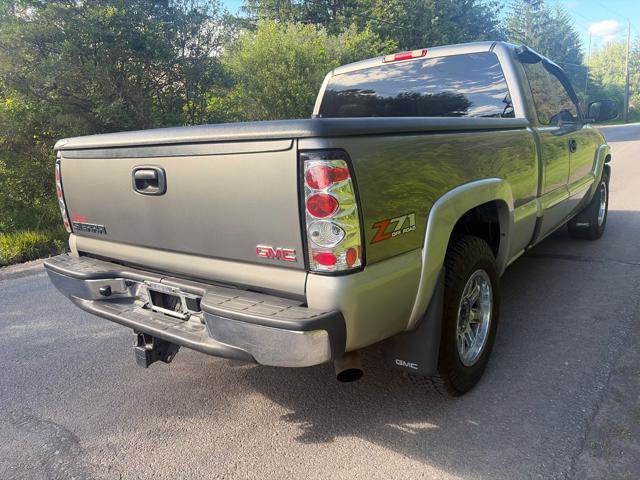 Used 2006 GMC Sierra 1500 SLT w/ Onstar Plus Package AWD/4WD image 6
