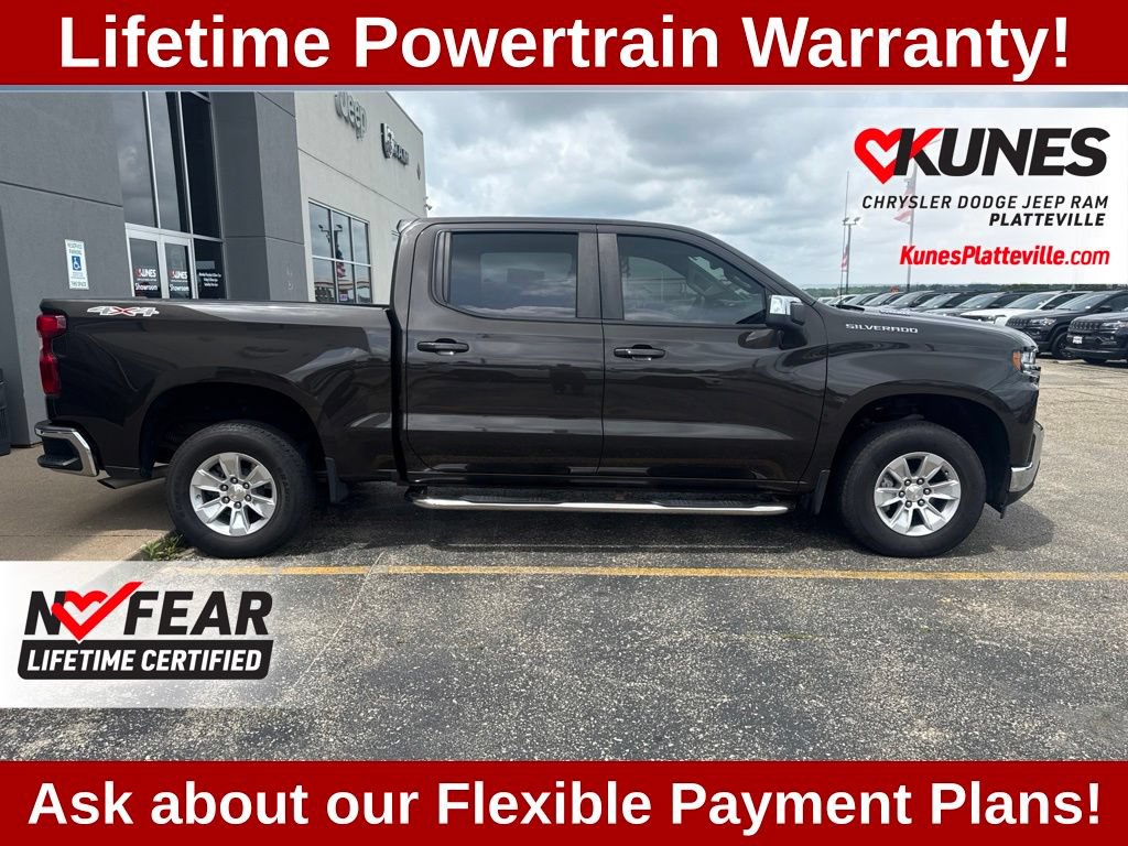Used 2021 Chevrolet Silverado 1500 LT w/ Bed Protection Package AWD/4WD image 12