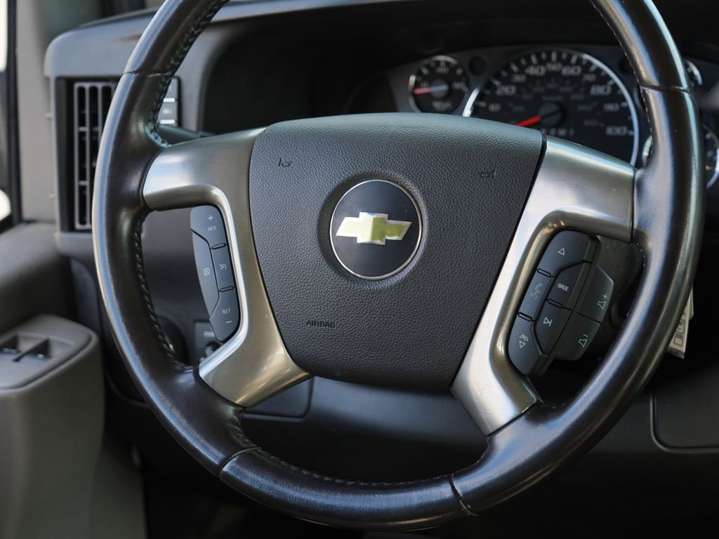 Used 2017 Chevrolet Express 2500 LS RWD image 27