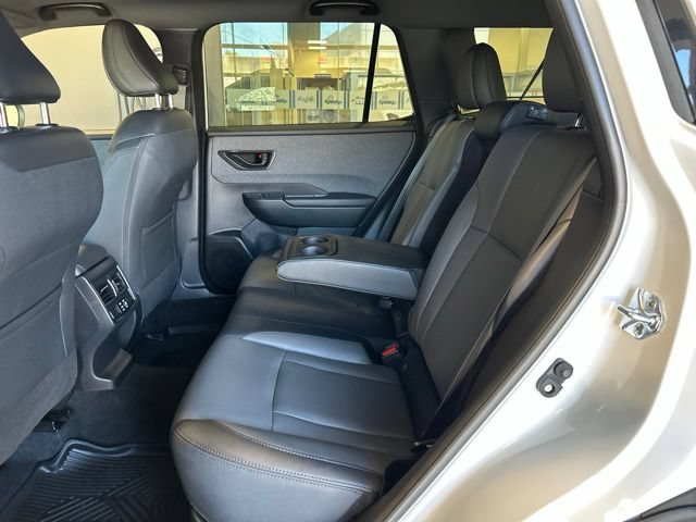 Used 2026 Subaru Outback Premium AWD/4WD image 30