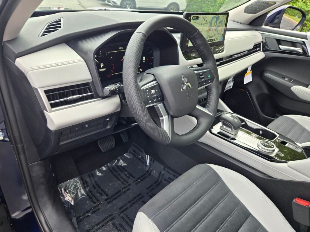 New 2026 Mitsubishi Outlander SE AWD/4WD image 19