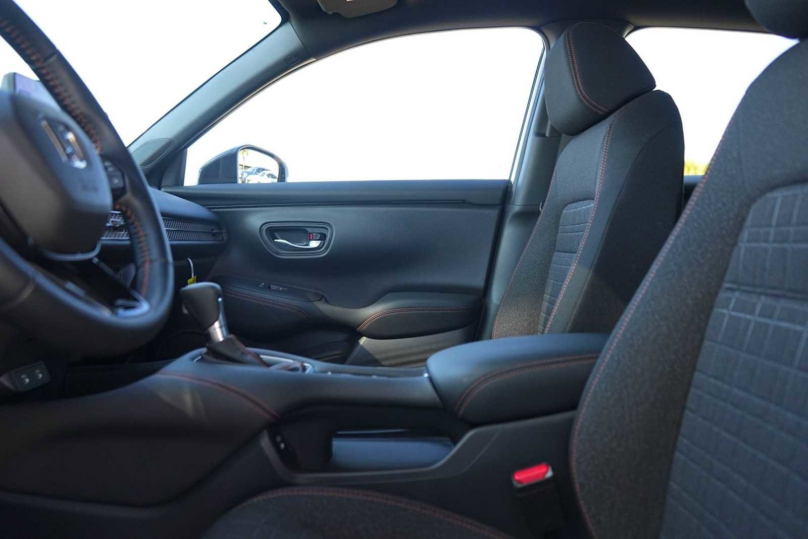Certified 2026 Honda HR-V Sport image 11