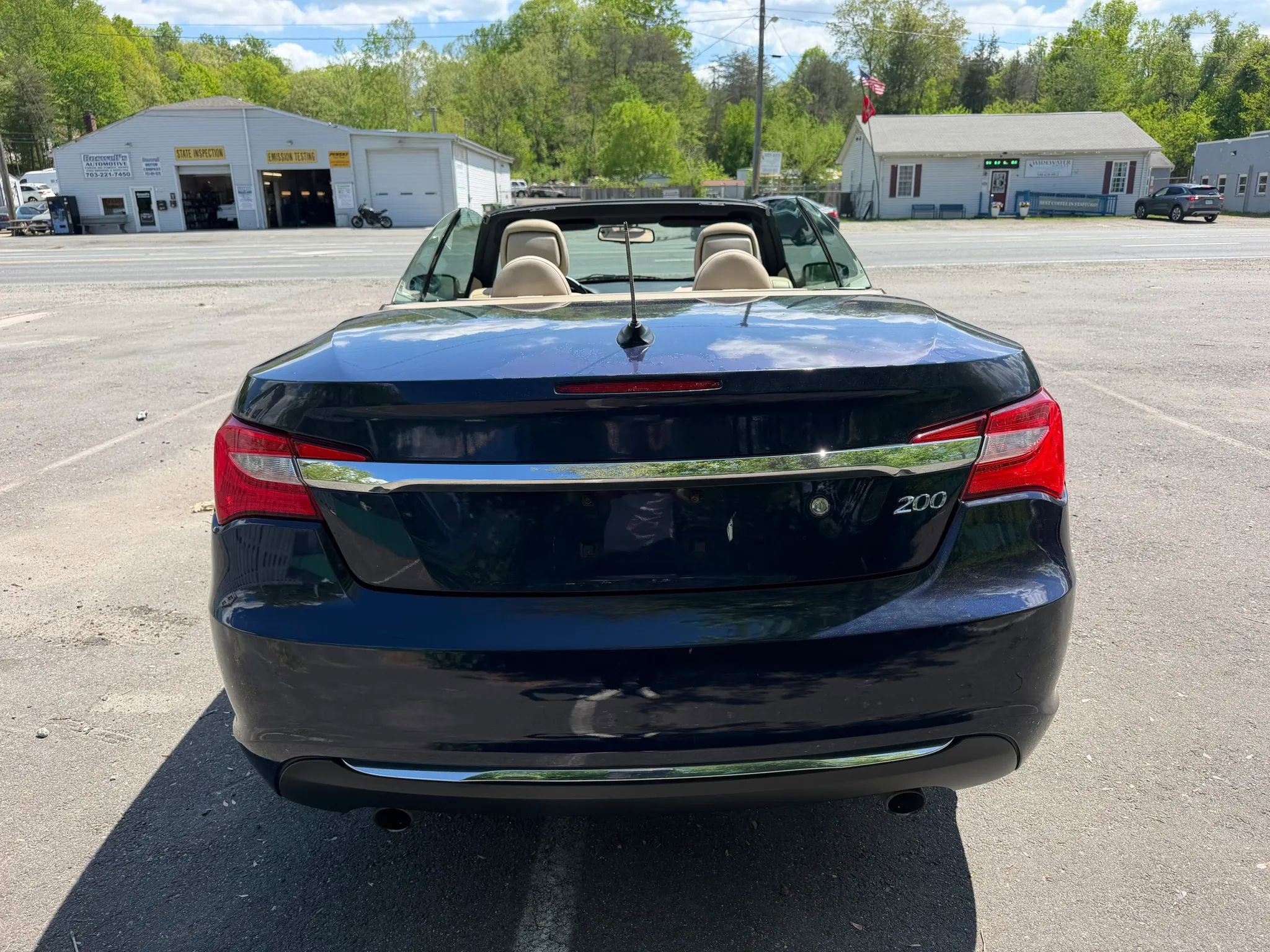 Used 2014 Chrysler 200 Touring FWD image 9