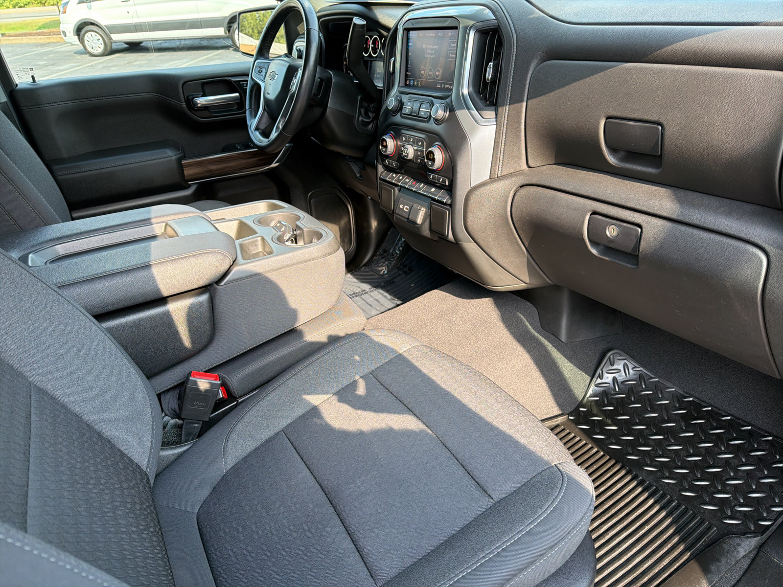 Used 2022 Chevrolet Silverado 1500 RST w/ LPO, Blackout Package AWD/4WD image 17