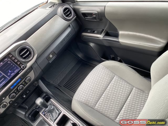 Used 2022 Toyota Tacoma SR5 AWD/4WD image 15