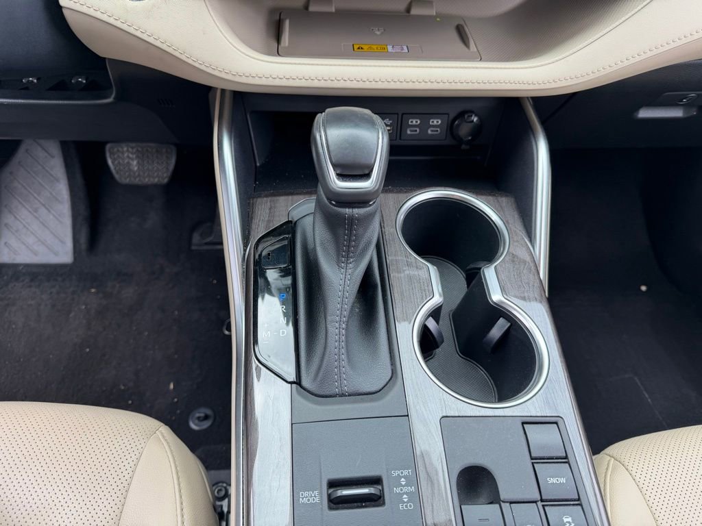 Used 2023 Toyota Highlander Limited image 31