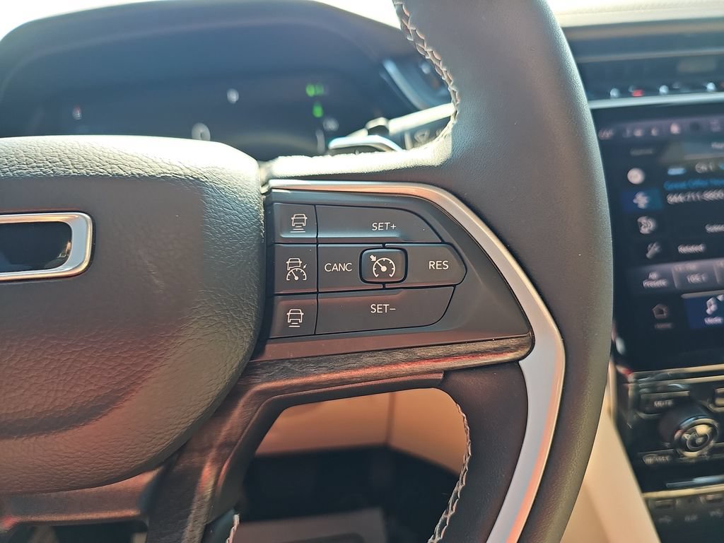 Used 2022 Jeep Grand Cherokee Limited 4xe AWD/4WD image 18