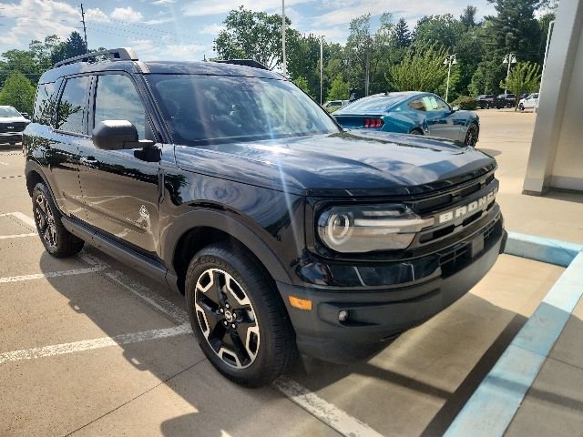 Used 2023 Ford Bronco Sport Outer Banks w/ Tech Package AWD/4WD image 1