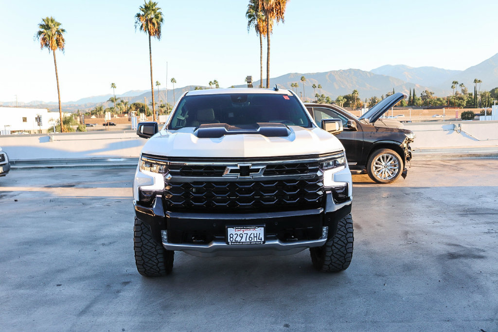 Used 2026 Chevrolet Silverado 1500 ZR2 w/ Dark Appearance Package AWD/4WD image 3