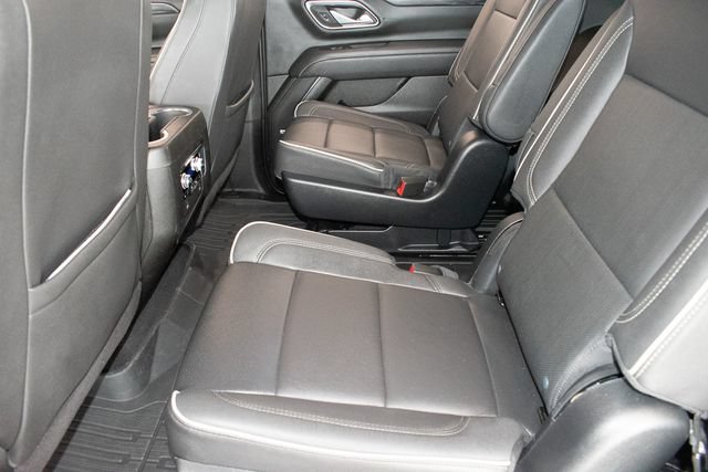 Used 2023 GMC Yukon SLT w/ SLT Luxury Package AWD/4WD image 19